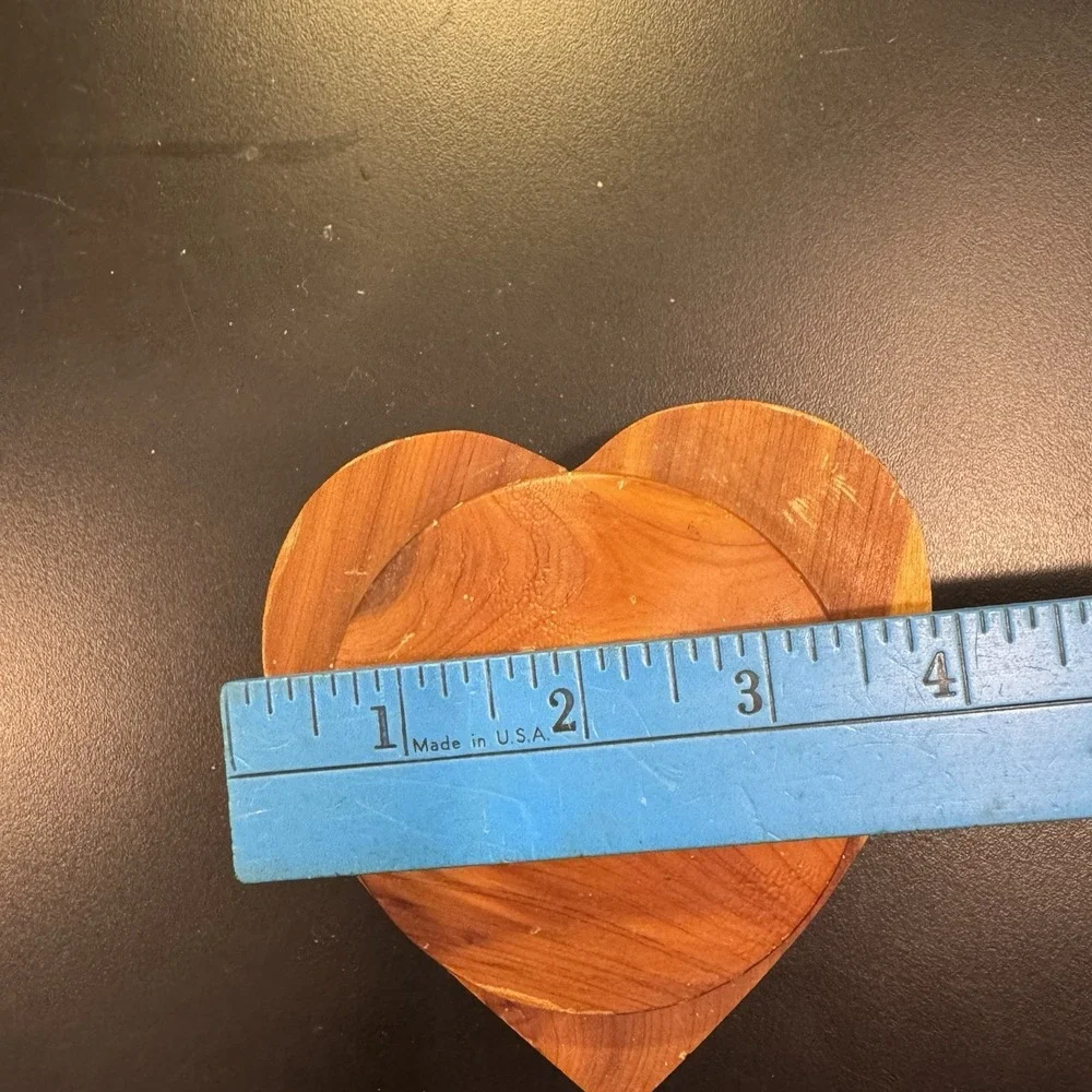 Heart Shaped Wood‎ Trinket Box with Lid Beautiful Woood Grain Unique